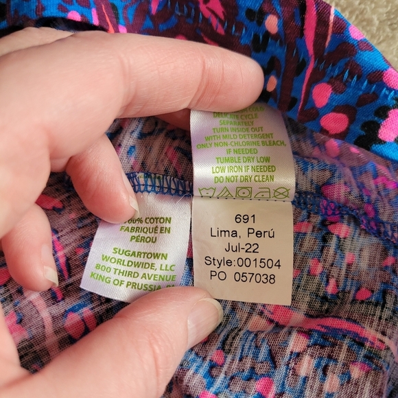 Lilly Pulitzer Etta V-Neck Top Blue Flare Always Pawsitive size XS​ - Picture 10 of 10